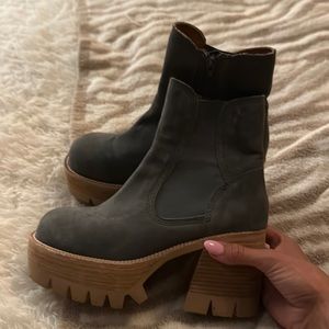 Free people lug boot. Size 8.